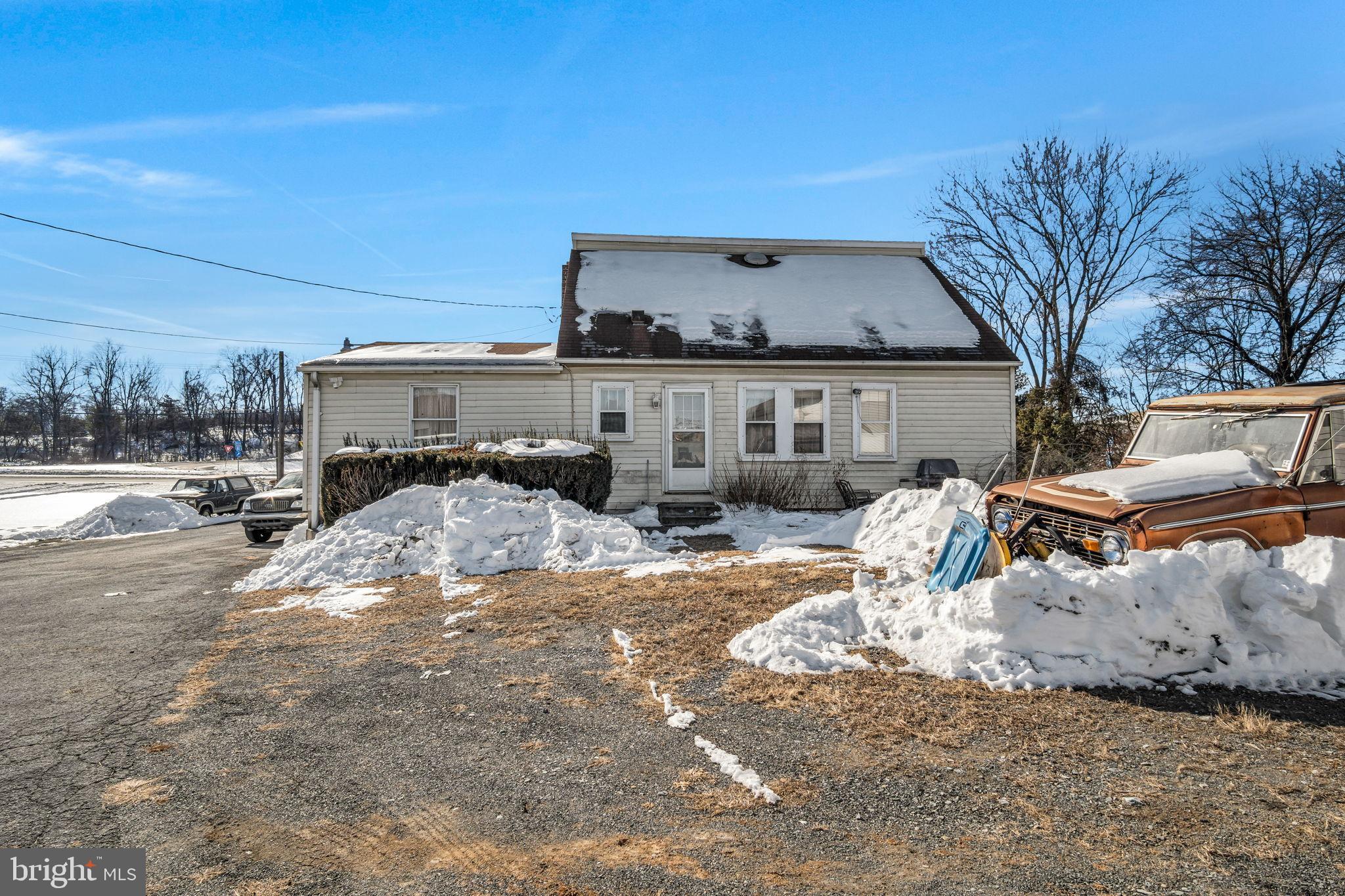 1836 West Trindle Road Carlisle, PA 17013 - Photo 8 of 22