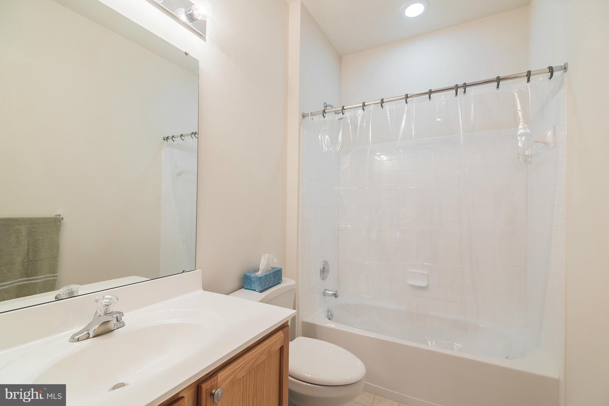 18409 Thundercloud Road Boyds, MD 20841 - Photo 14 of 27 Bath1