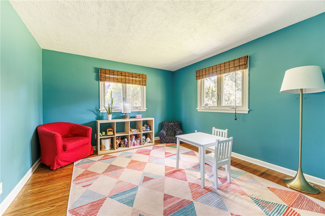 180 Overbrook Road Pittsford, NY 14618 - Photo 16 of 35