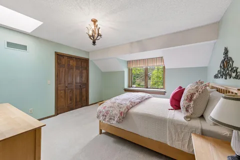 $650,000 | 7885 133rd Street West, Apple Valley, MN 55124