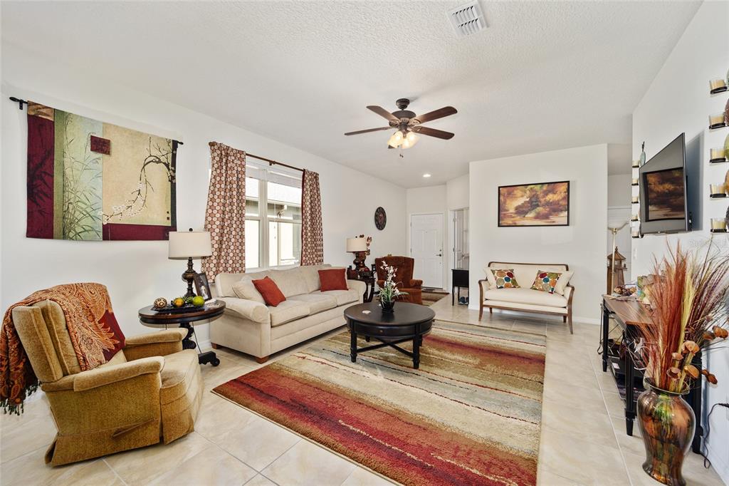 9672 Southwest 76th Lane Road Ocala, FL 34481 - Photo 3 of 43 Gallery Image 3