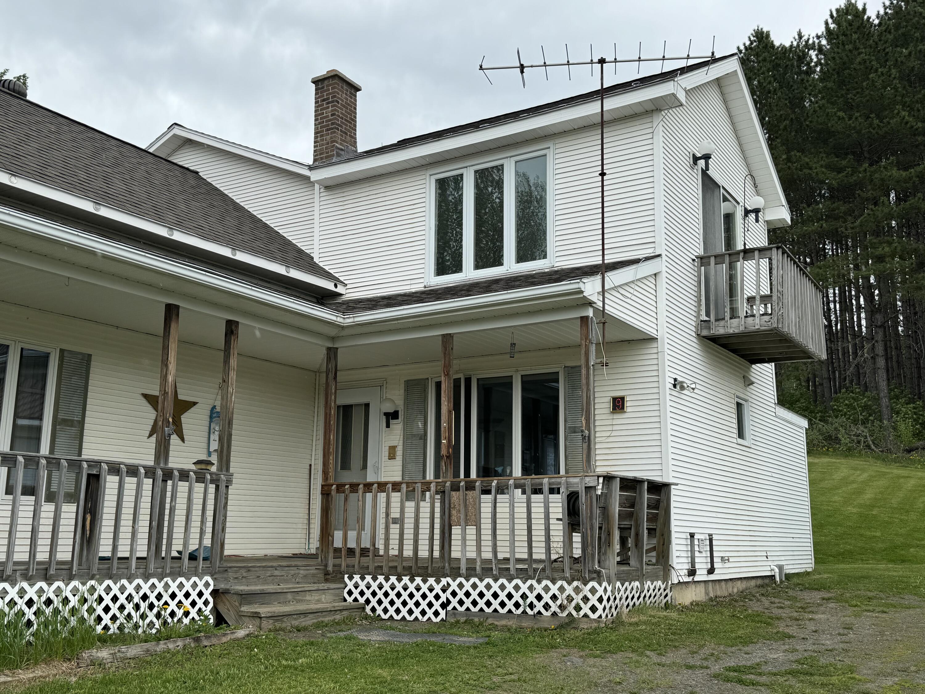 9 Cove Road Madawaska, ME 04773 - Photo 5 of 89 IMG_2826