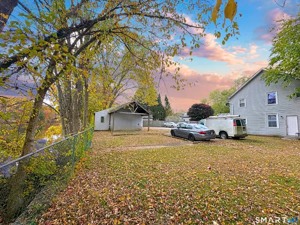 $1,950 | 88 Taftville-Occum Road, Unit C, Norwich, CT 06360