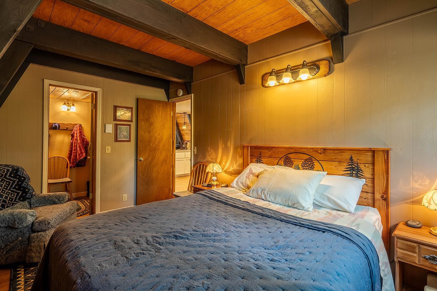 5514 Spruce Road Soda Springs, CA 95728 - Photo 13 of 18 Gallery Image 13