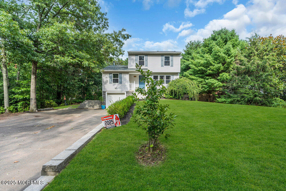 375 South Stump Tavern Road Jackson, NJ 08527 - Photo 2 of 34 a view of a house with a yard and potted plants