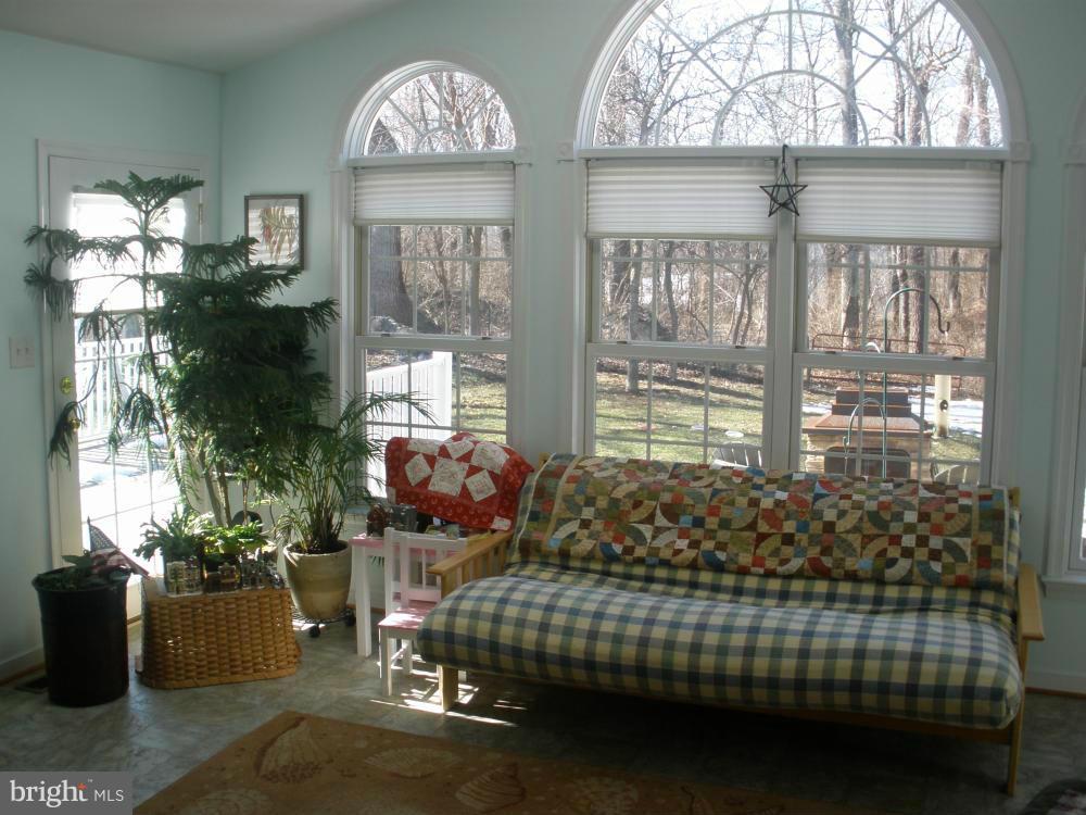 17138 Lappans Road Hagerstown, MD 21740 - Photo 8 of 18 Wonderful sun room