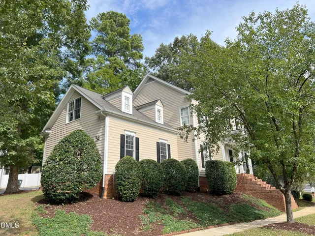 $2,395 | 228 Kingsport Road, Holly Springs, NC 27540