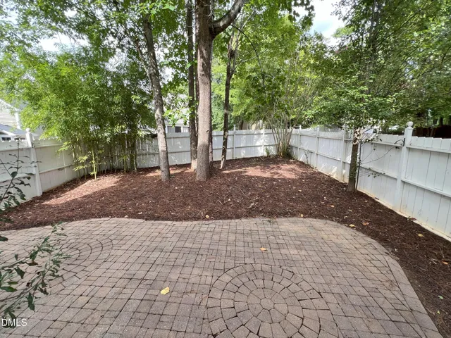 $2,395 | 228 Kingsport Road, Holly Springs, NC 27540