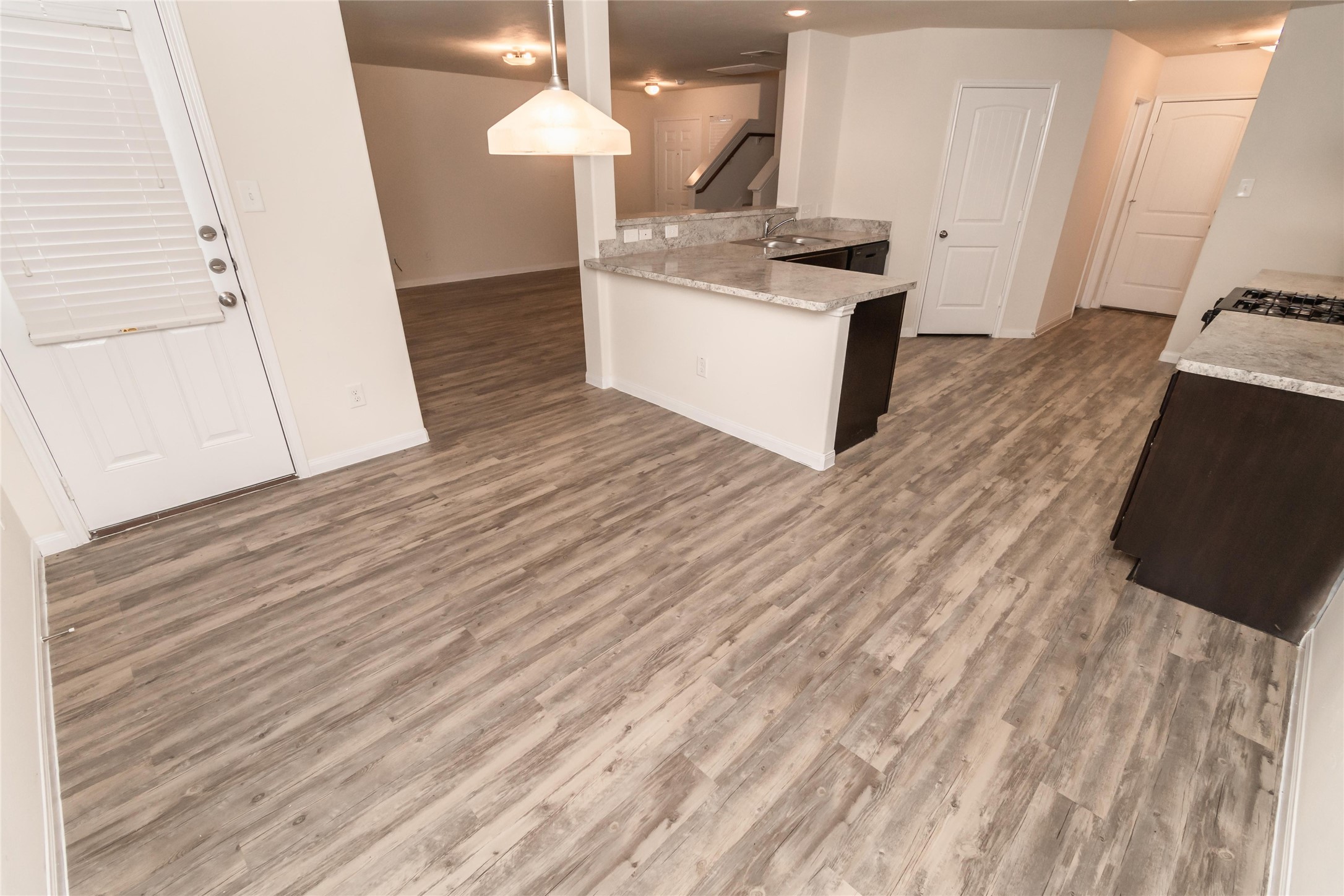 12427 Gemma Lane Houston, TX 77044 - Photo 3 of 10