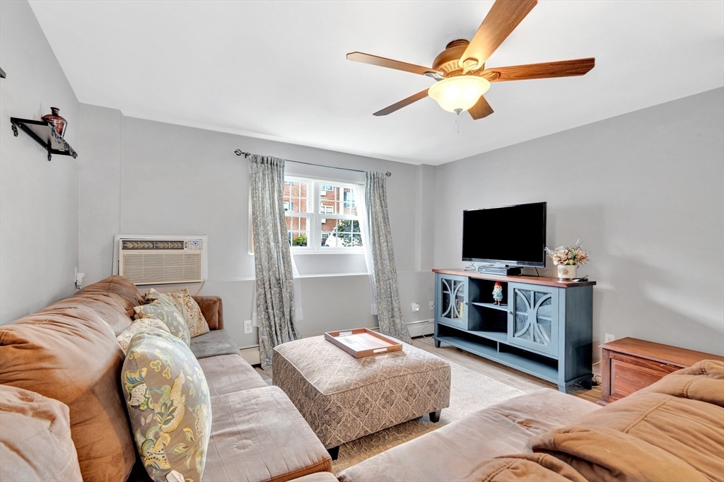 29 Arlington Road, Unit 11 Woburn, MA 01801 - Photo 4 of 18