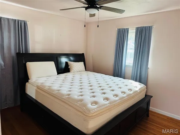 $153,000 | 1233 West Jefferson Street, Vandalia, IL 62471