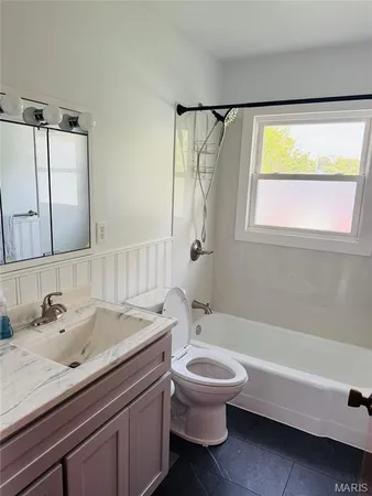 $153,000 | 1233 West Jefferson Street, Vandalia, IL 62471