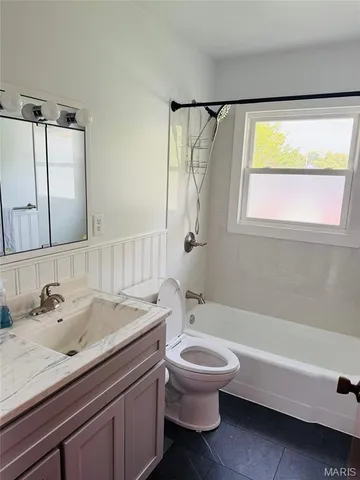 $190,000 | 1233 West Jefferson Street, Vandalia, IL 62471