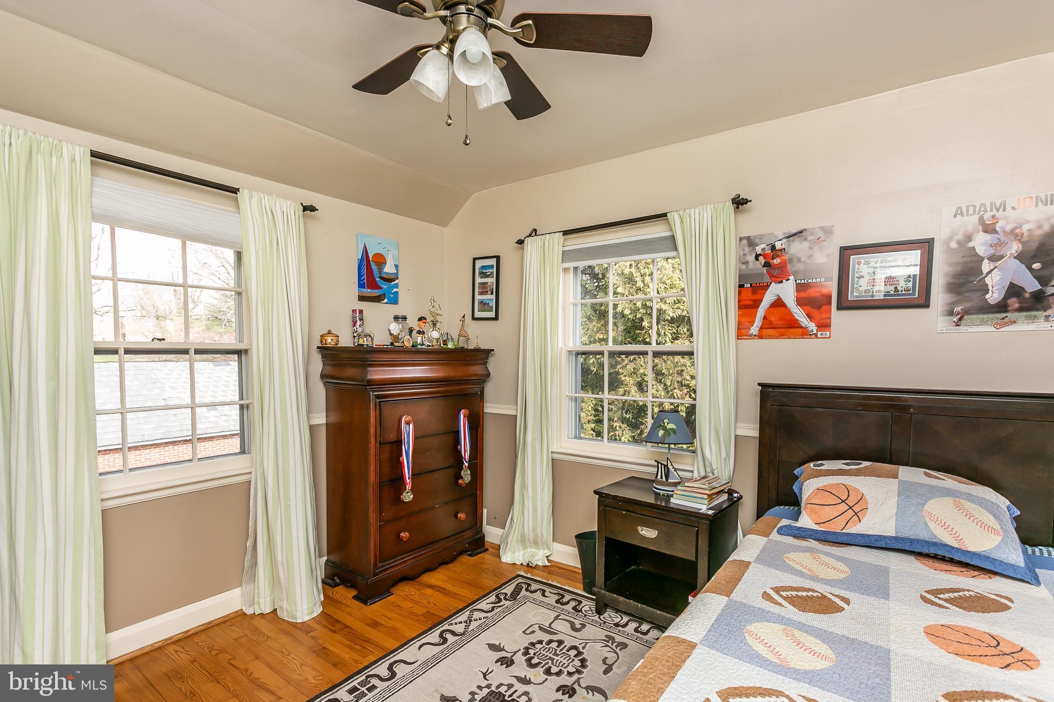5502 Springlake Way Baltimore, MD 21212 - Photo 21 of 39 Bedroom 3