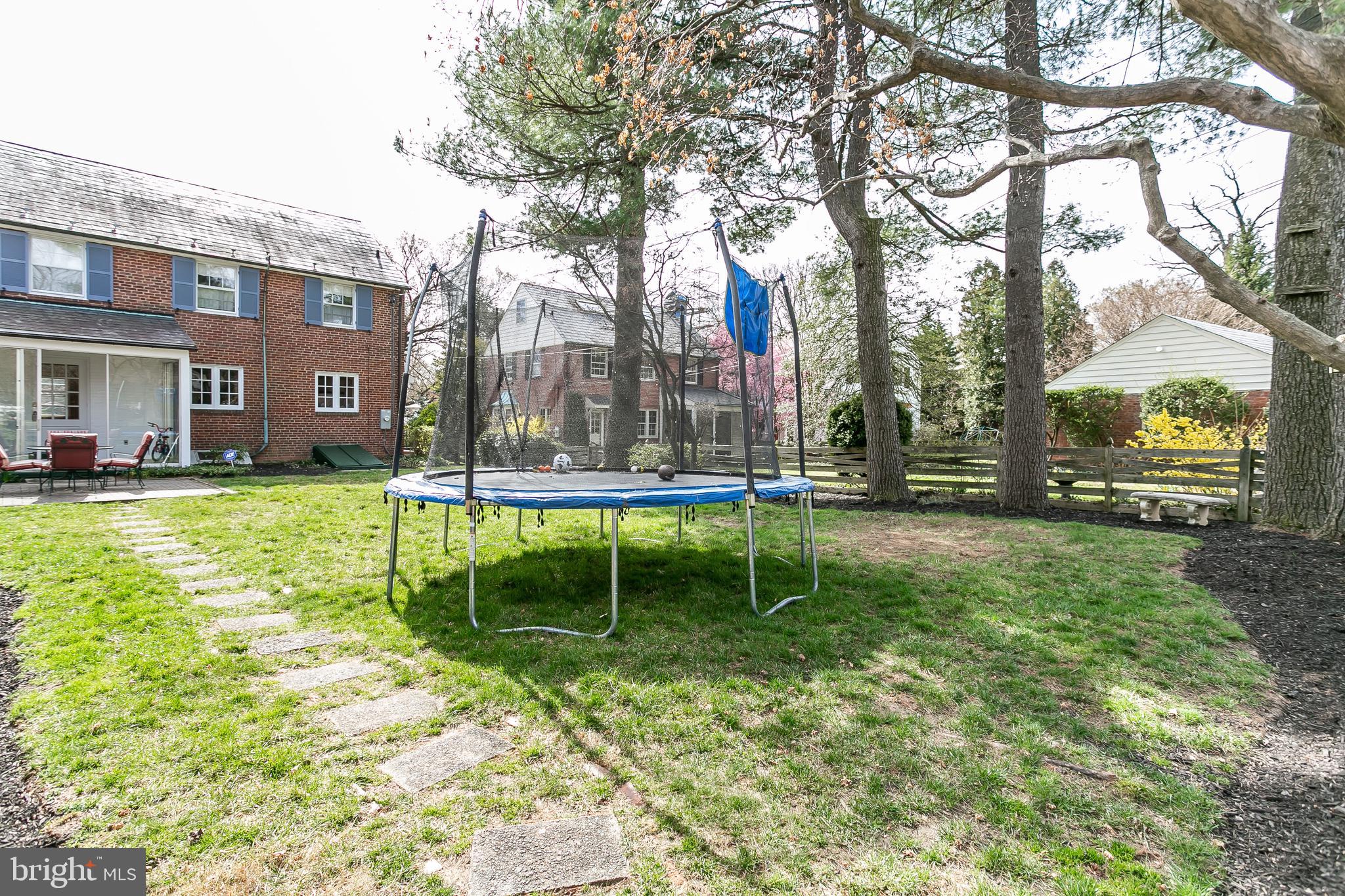5502 Springlake Way Baltimore, MD 21212 - Photo 31 of 39