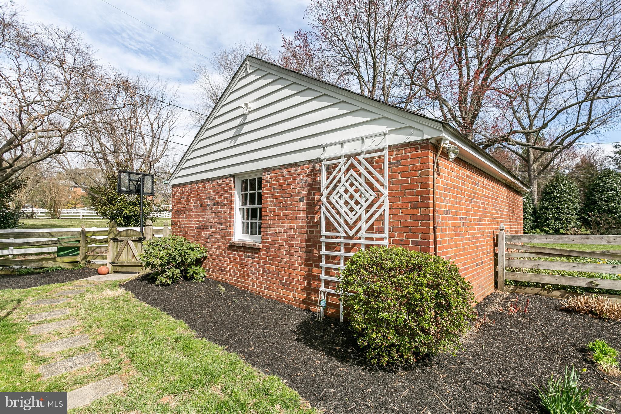 5502 Springlake Way Baltimore, MD 21212 - Photo 33 of 39