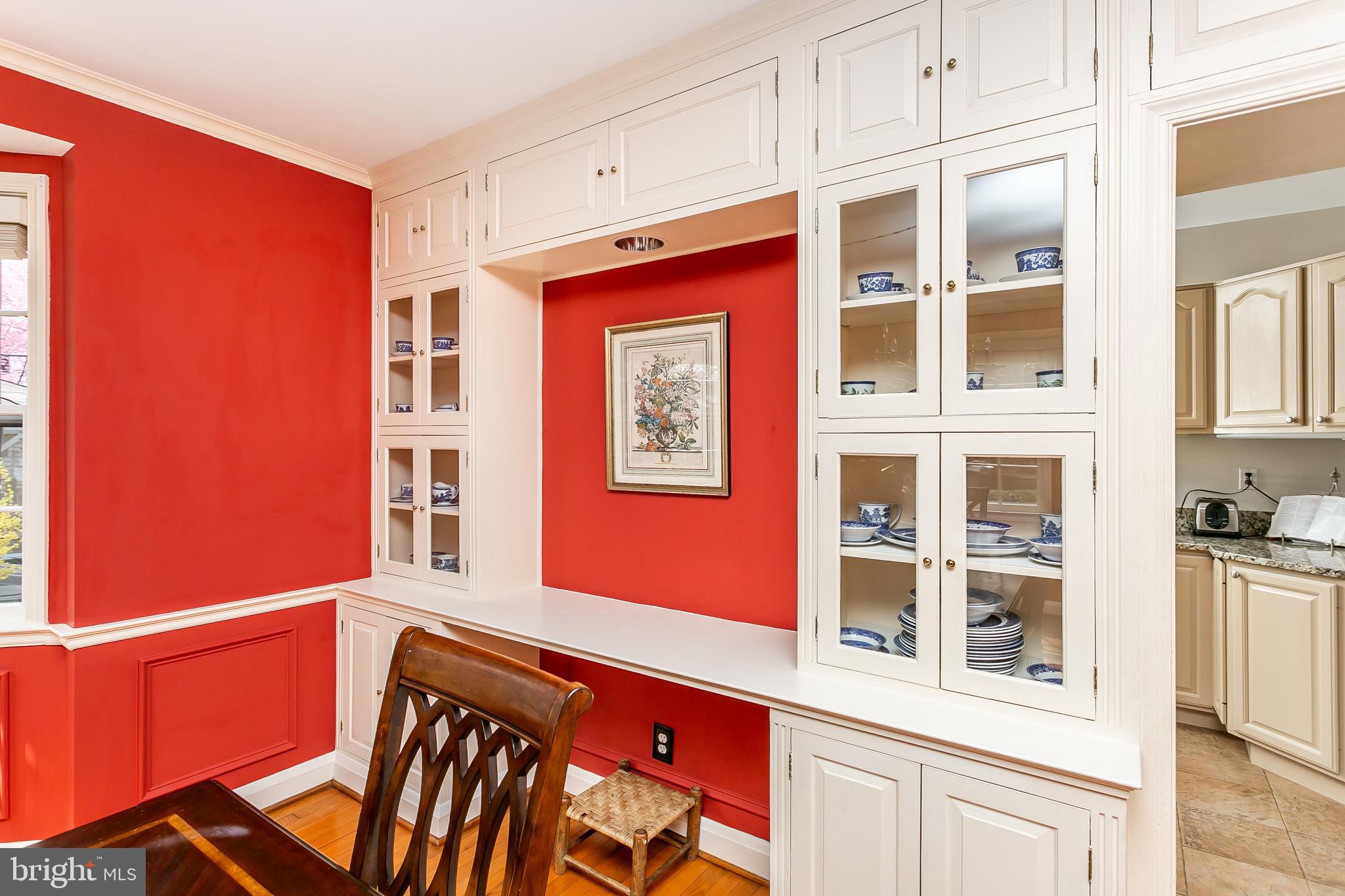 5502 Springlake Way Baltimore, MD 21212 - Photo 10 of 39 Dining Room