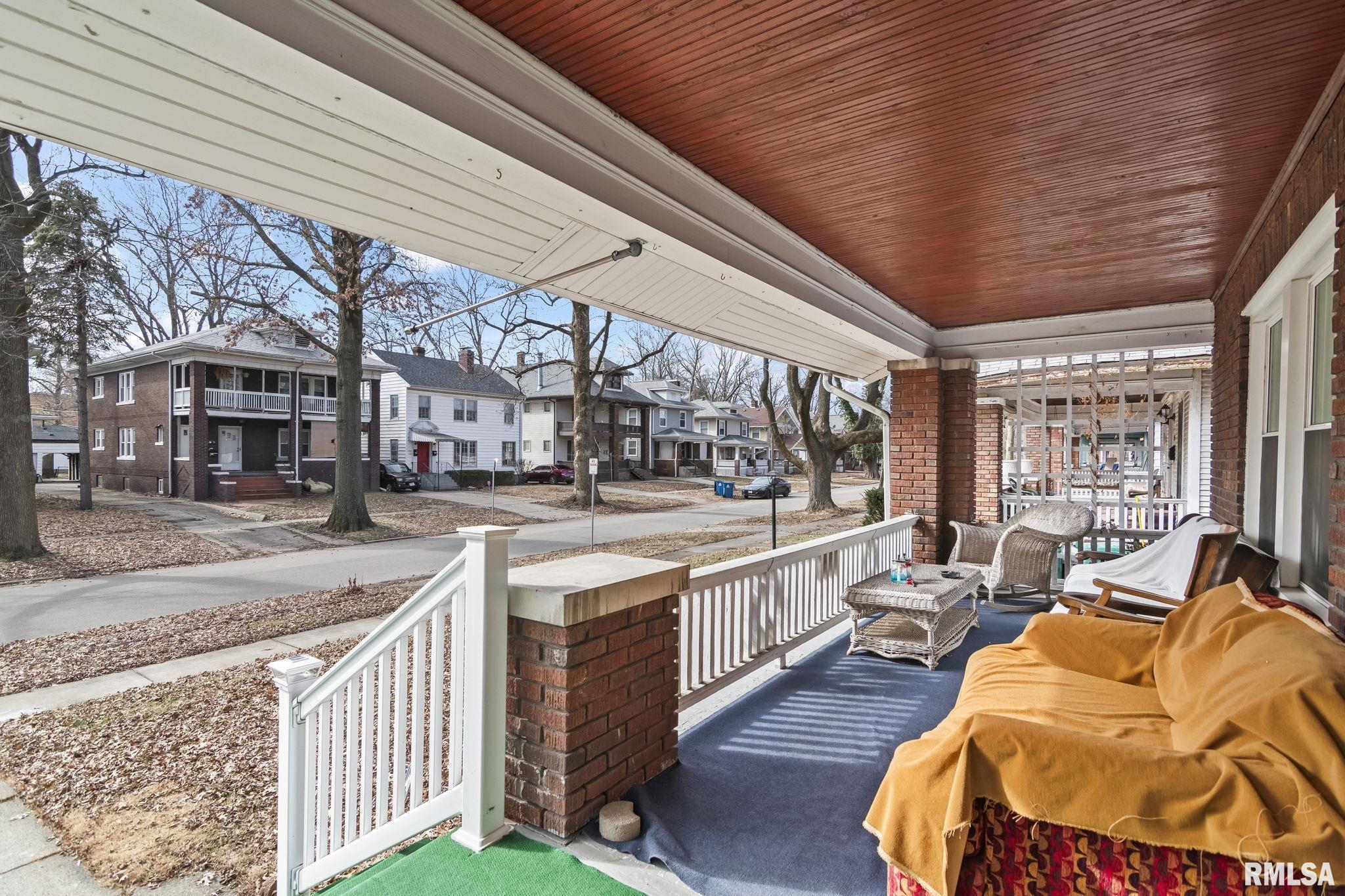 429 West Cook Street Springfield, IL 62704 - Photo 4 of 40