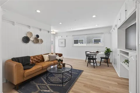 $1,949,000 | 1300 South Gertruda Avenue, Redondo Beach, CA 90277