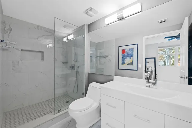 $425,000 | 2421 Northeast 65th Street, Unit 313, Fort Lauderdale, FL 33308