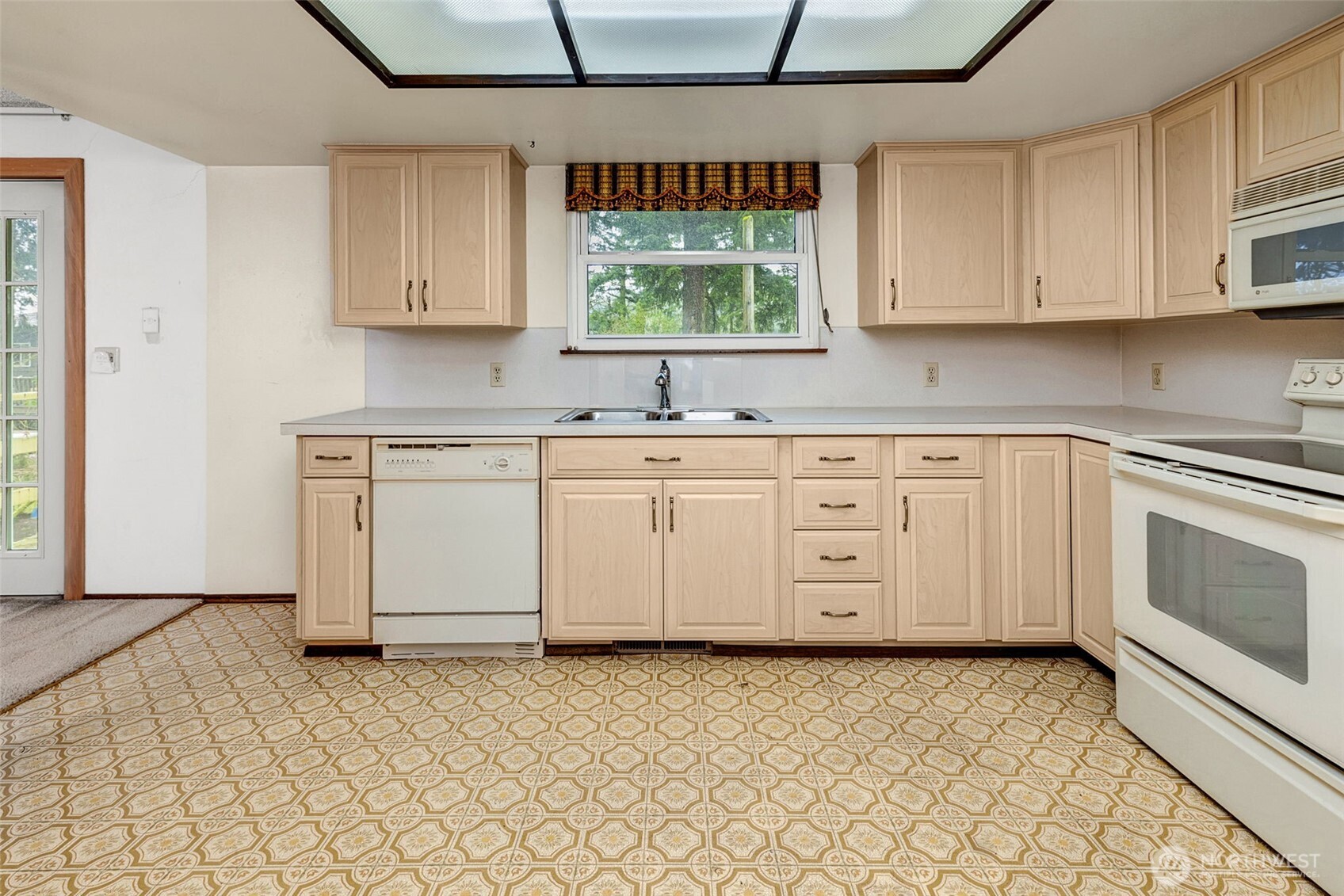 22625 Military Road South SeaTac, WA 98198 - Photo 14 of 40 Gallery Image 14