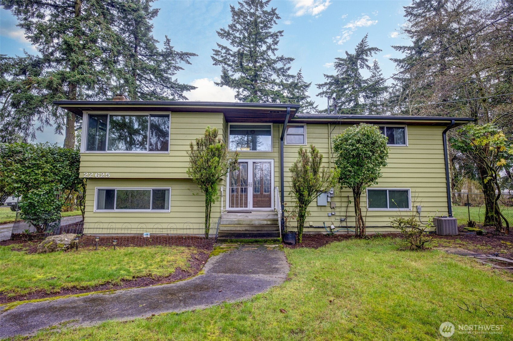 22625 Military Road South SeaTac, WA 98198 - Photo 4 of 40 Gallery Image 4