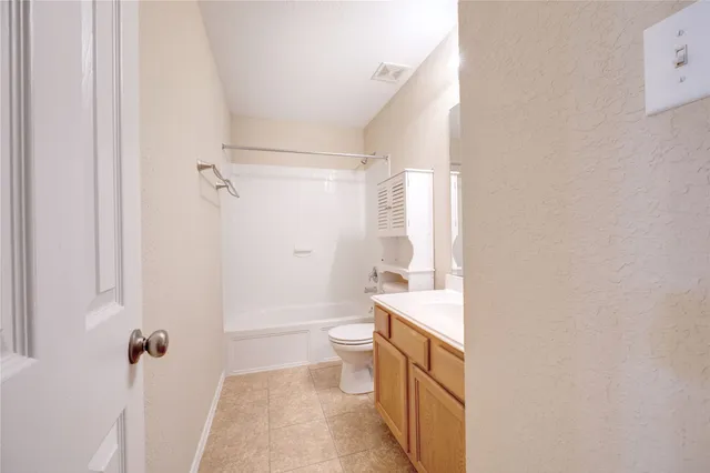 $2,300 | 6302 Denison Oaks Drive, Katy, TX 77494