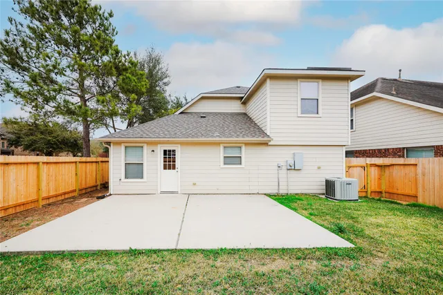 $2,300 | 6302 Denison Oaks Drive, Katy, TX 77494