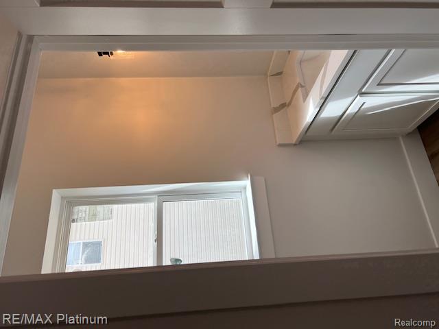 9400 Roland Brighton, MI 48116 - Photo 9 of 26