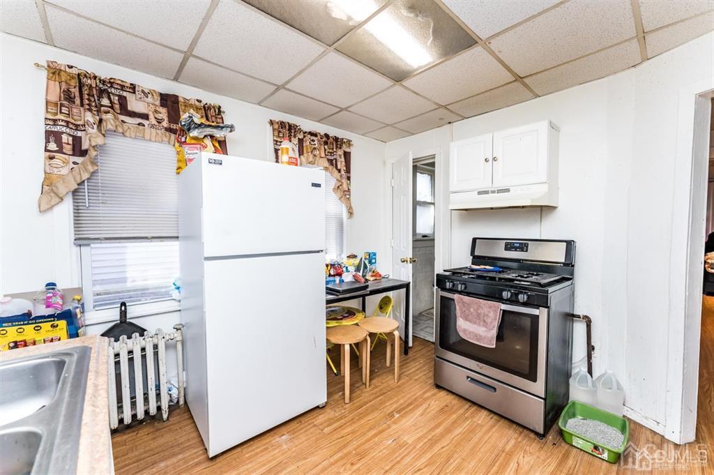 144 East Edgar Road Linden, NJ 07036 - Photo 5 of 20 Gallery Image 5
