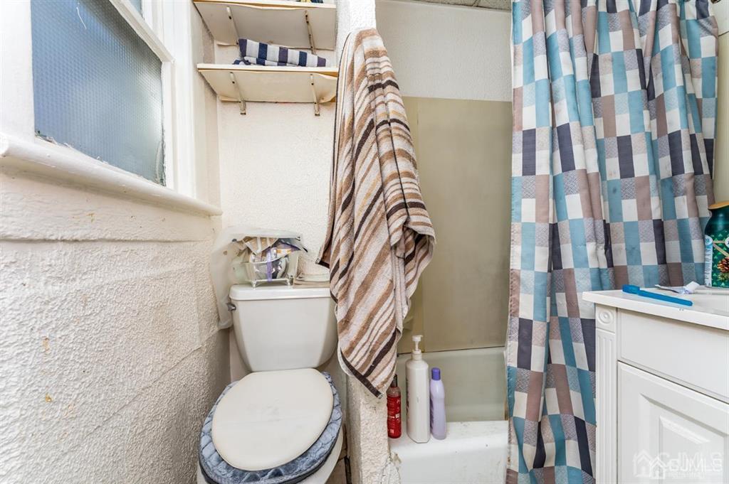 144 East Edgar Road Linden, NJ 07036 - Photo 9 of 20 Gallery Image 9