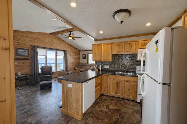 $799,000 | 13150 Maple Cir Drive Southeast, Glenwood, MN 56334