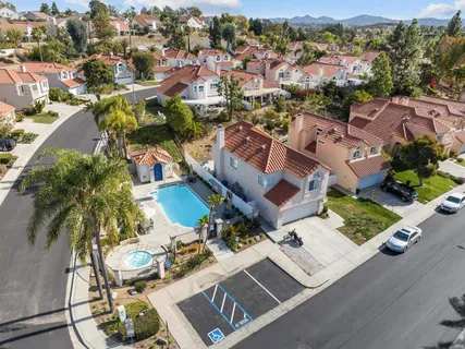 $925,000 | 1409 Genoa Drive, Vista, CA 92081