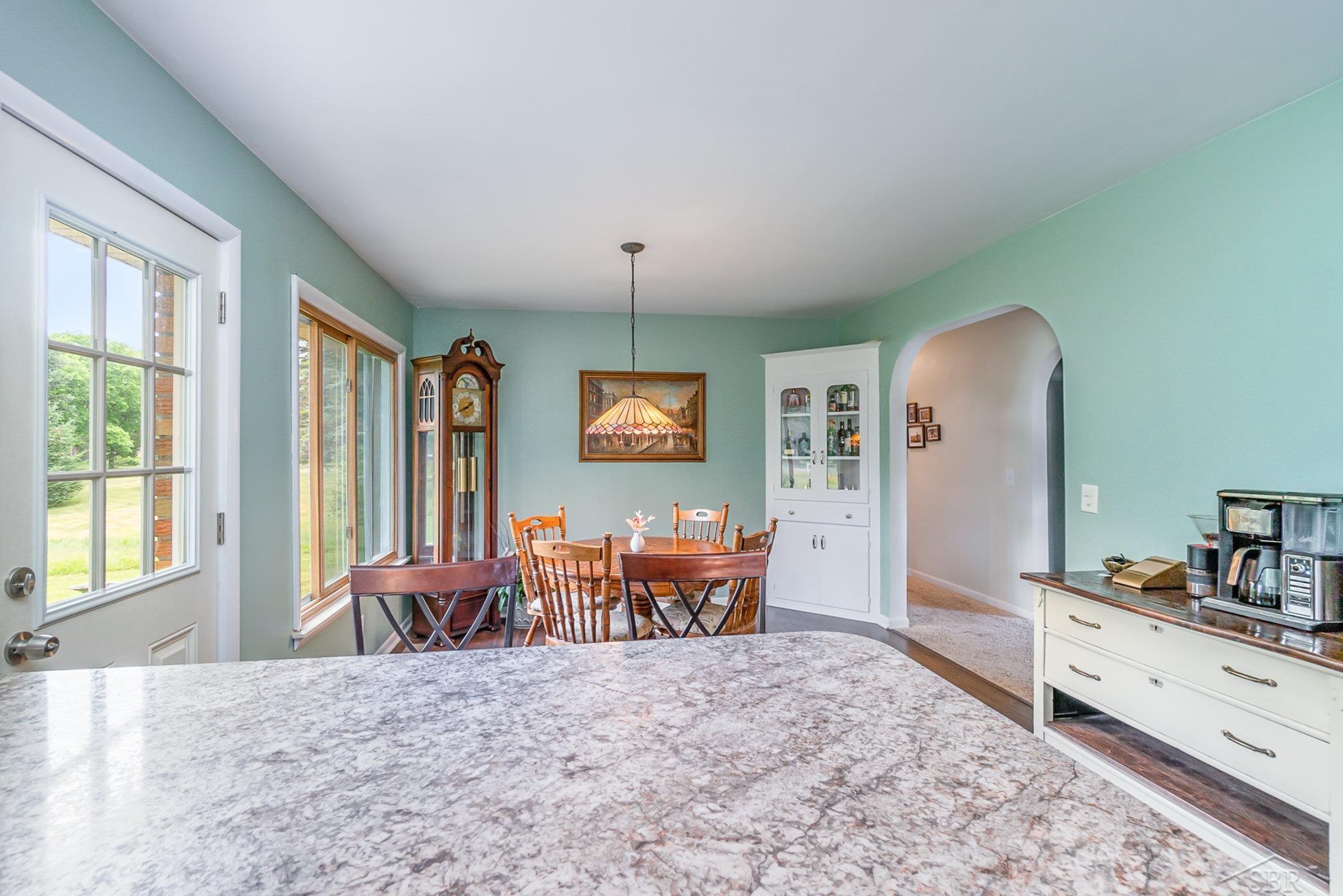 8655 North River Road Freeland, MI 48623 - Photo 8 of 29