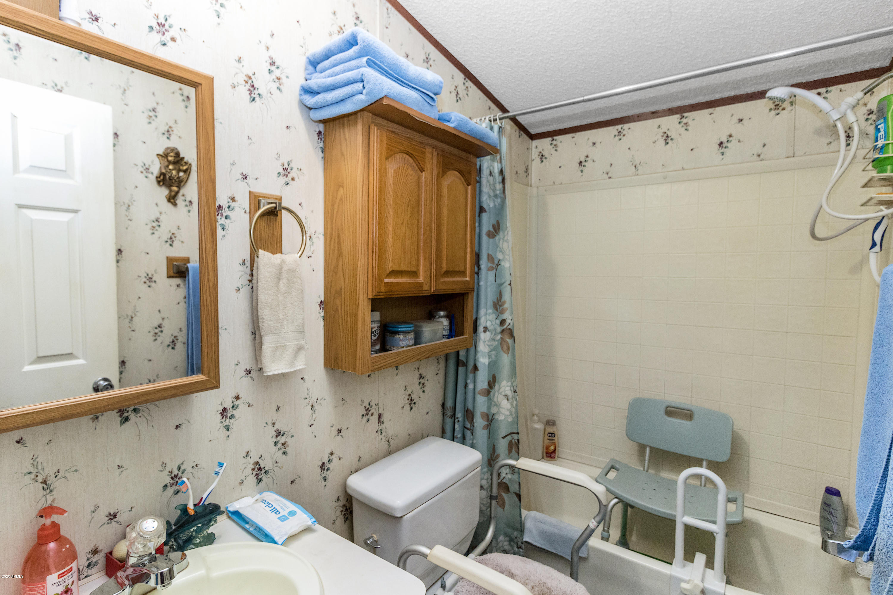 311 South Amarillo Valley Road Maricopa, AZ 85139 - Photo 8 of 14 Master Bath