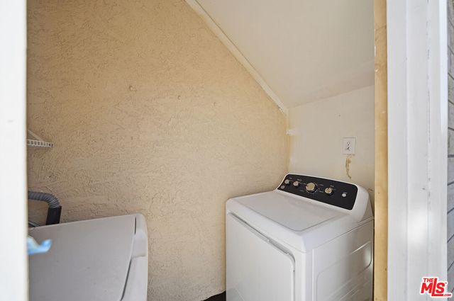 $975,000 | 1147 South Westlake Avenue, Los Angeles, CA 90006
