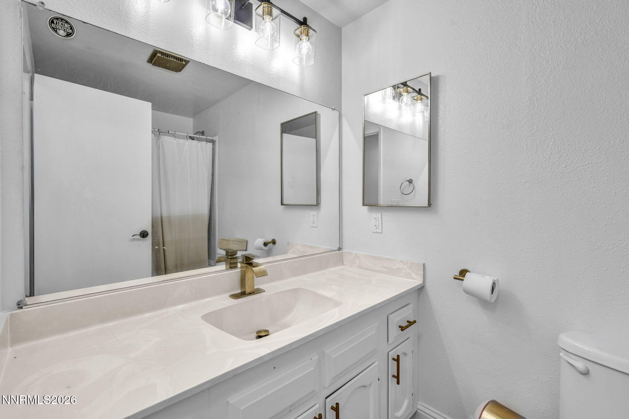 4610 Noche Lane Reno, NV 89502 - Photo 8 of 14 41-web-or-mls-4610-noche-ln