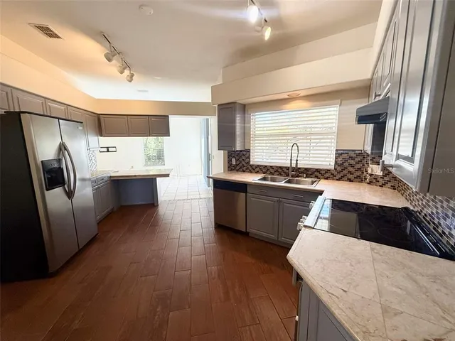 $499,950 | 7157 42nd Court East, Sarasota, FL 34243