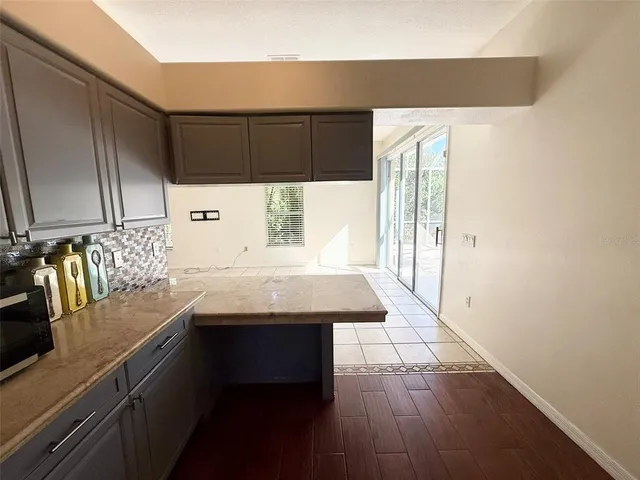 $499,950 | 7157 42nd Court East, Sarasota, FL 34243