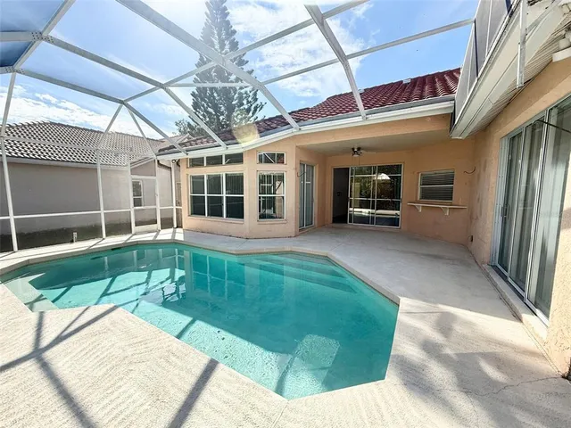 $499,950 | 7157 42nd Court East, Sarasota, FL 34243