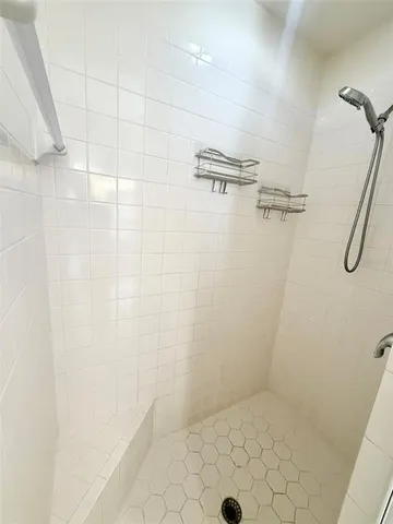 $499,950 | 7157 42nd Court East, Sarasota, FL 34243