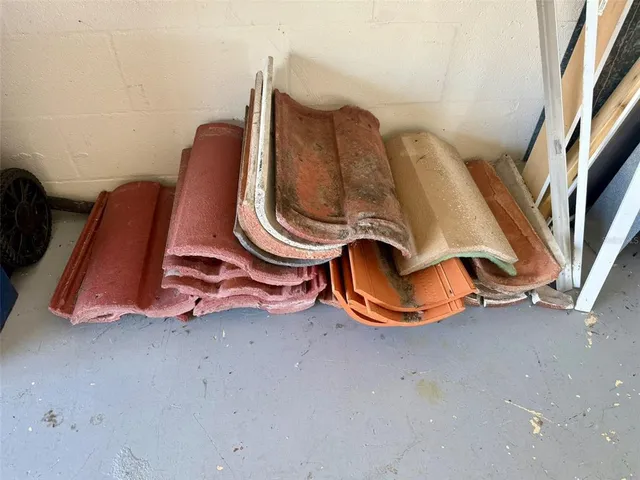 $499,950 | 7157 42nd Court East, Sarasota, FL 34243