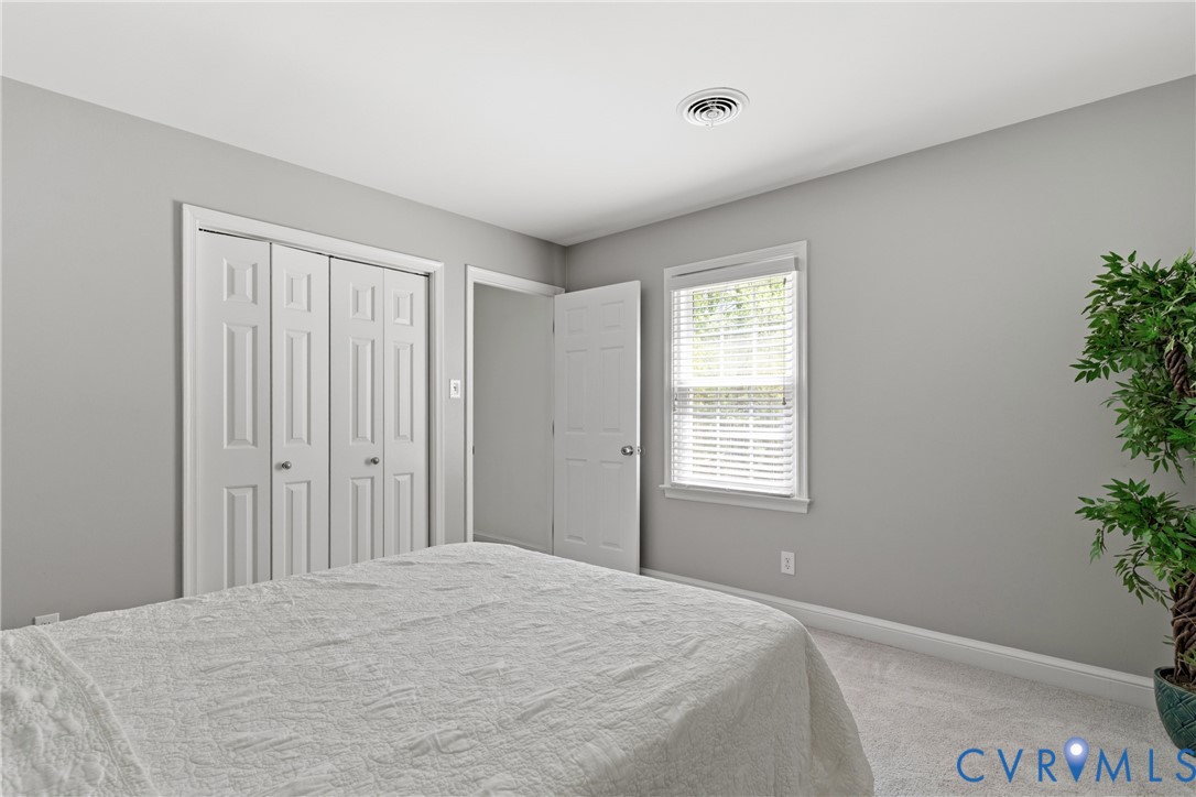 4604 Black Oak Road North Chesterfield, VA 23237 - Photo 35 of 46