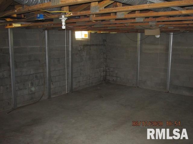 2029 3rd Street Moline, IL 61265 - Photo 21 of 27 Gallery Image 21