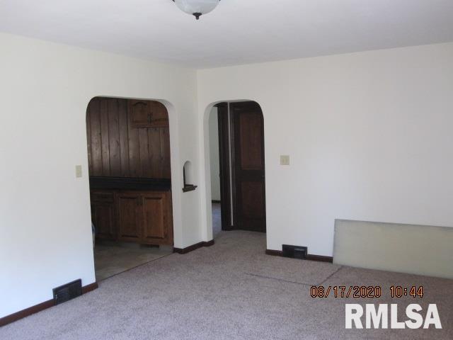 2029 3rd Street Moline, IL 61265 - Photo 9 of 27 Gallery Image 9