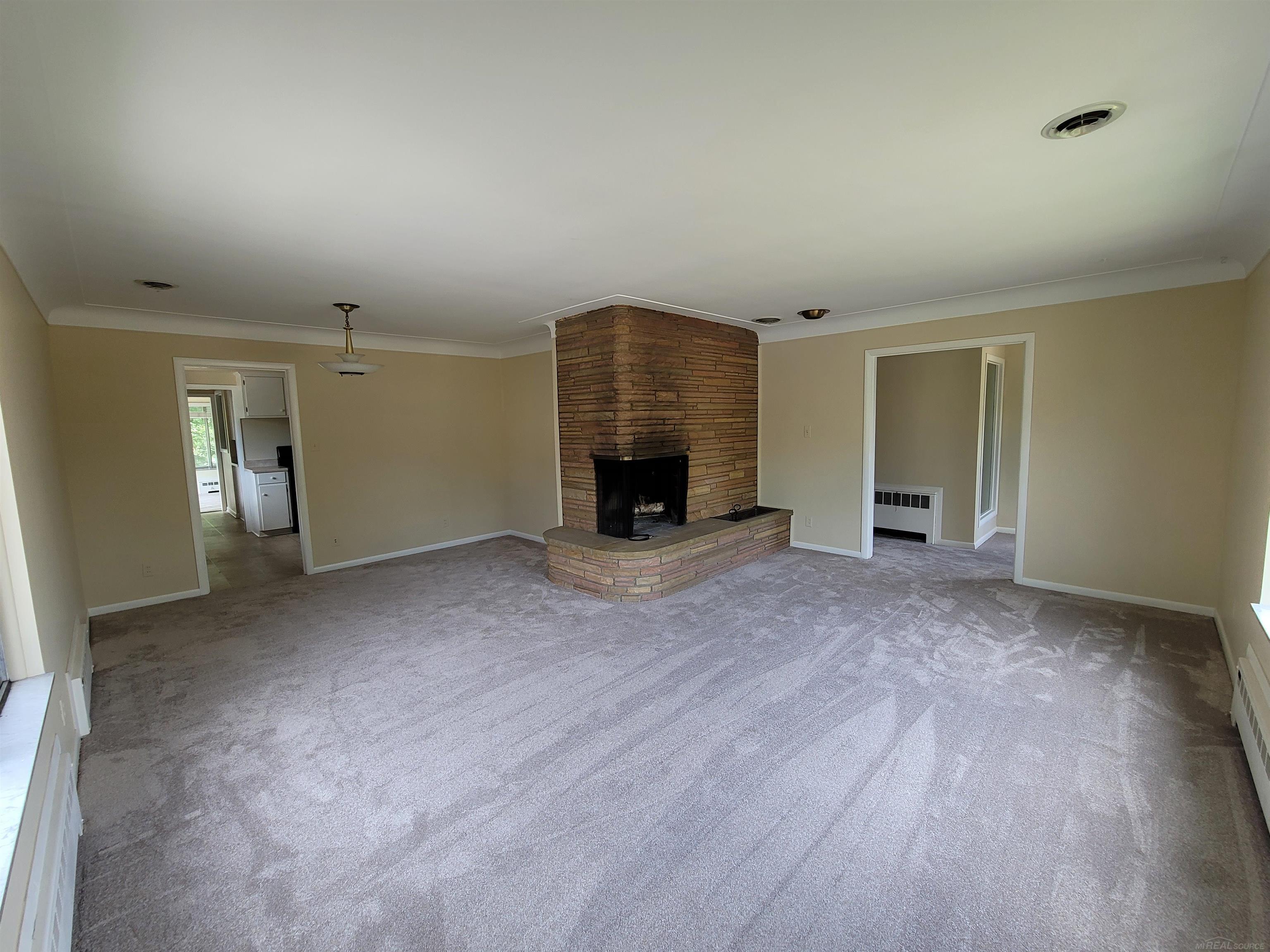 15818 Windmill Point Grosse Pointe, MI 48230 - Photo 5 of 29