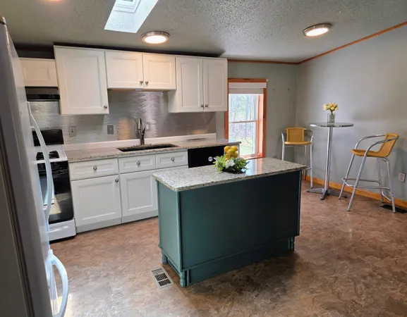 $245,000 | 97 Fordway Extension, Unit 29, Derry, NH 03038