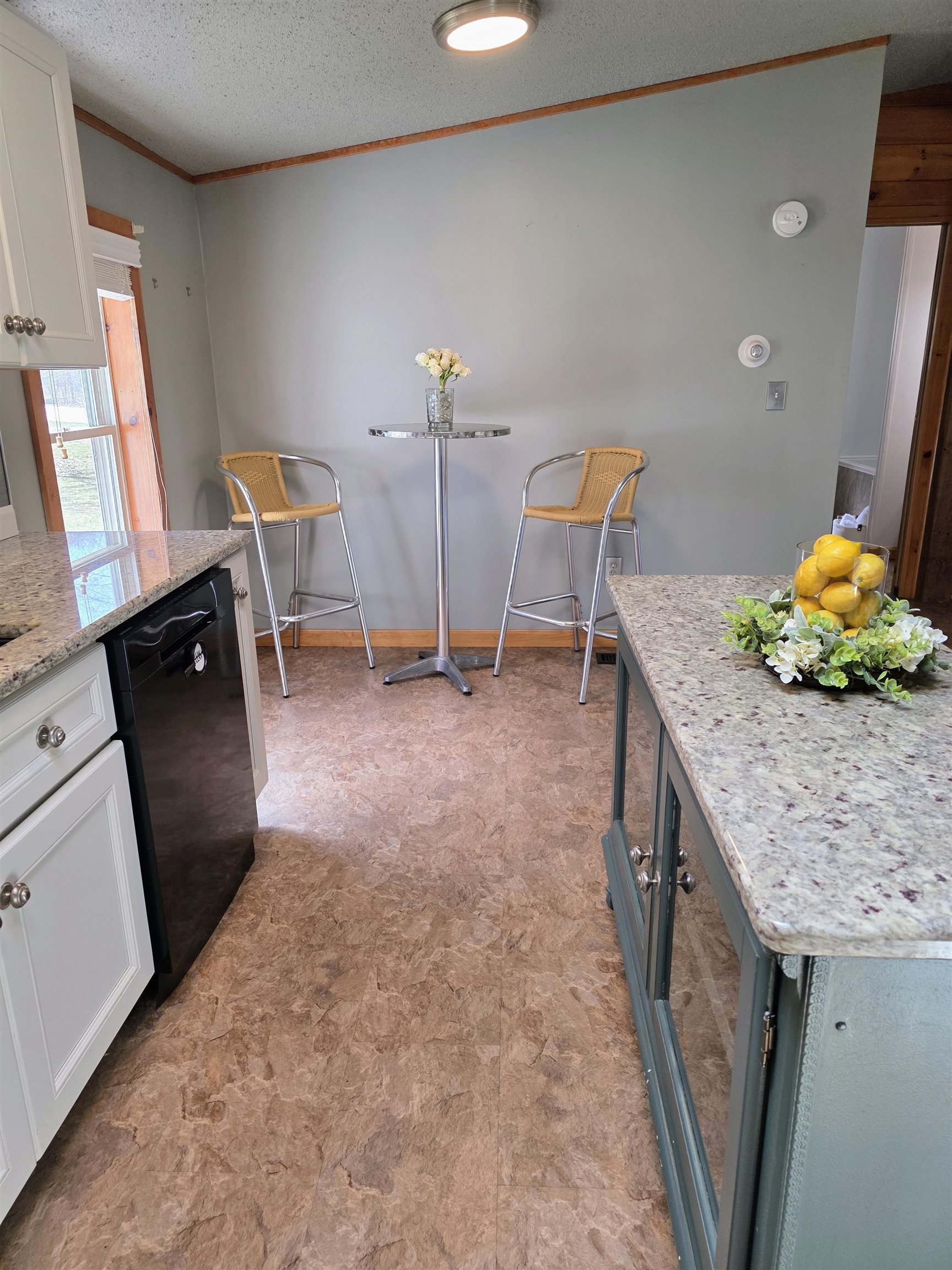 97 Fordway Extension, Unit 29 Derry, NH 03038 - Photo 12 of 40