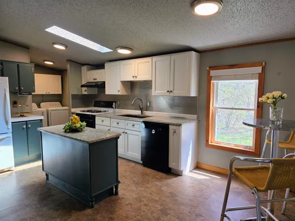 $245,000 | 97 Fordway Extension, Unit 29, Derry, NH 03038