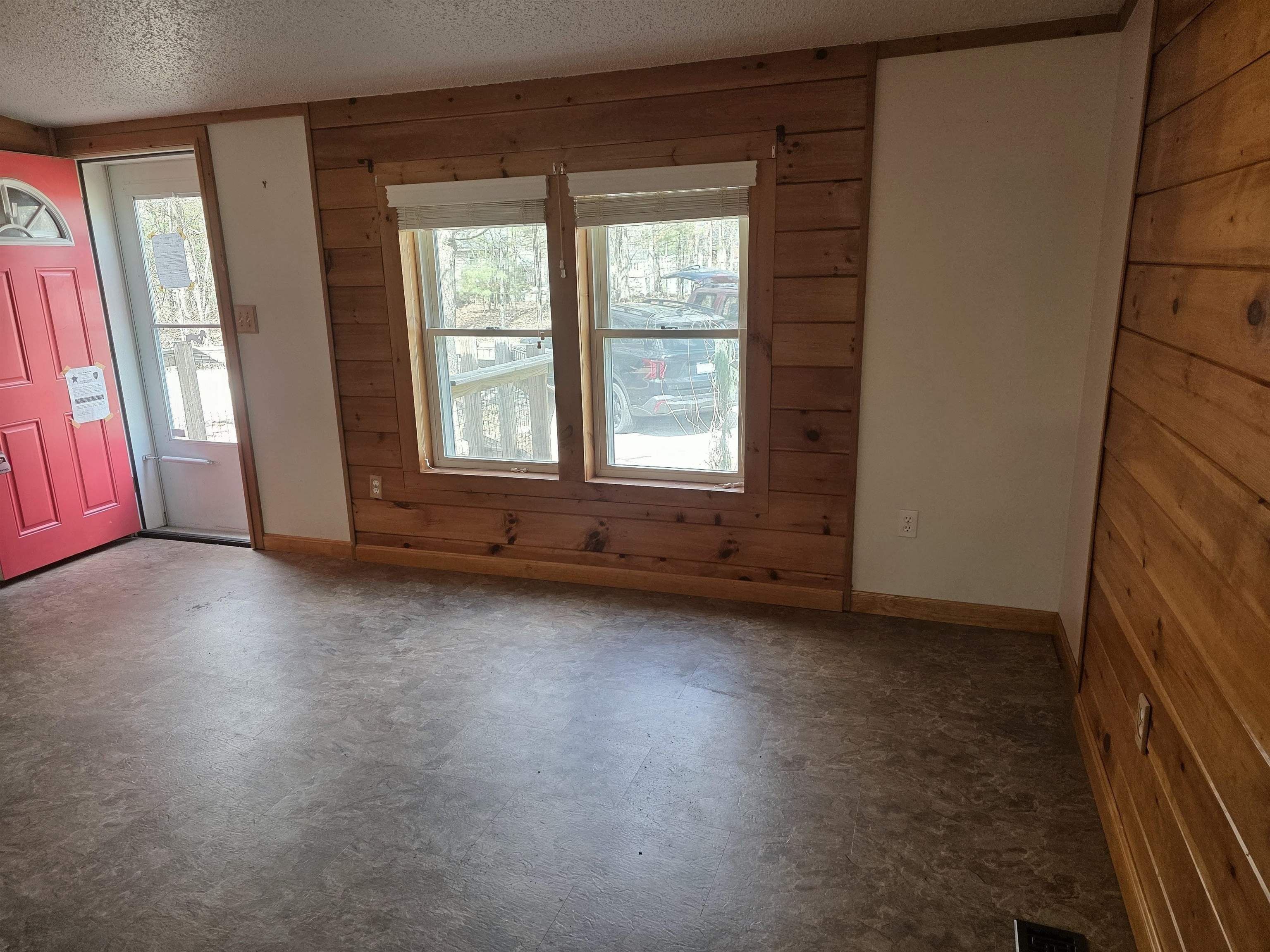 97 Fordway Extension, Unit 29 Derry, NH 03038 - Photo 4 of 40